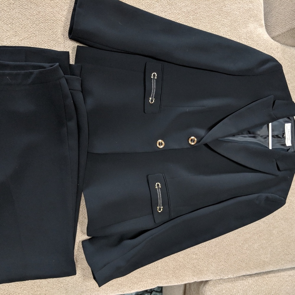 Black Tahari Pant Suit Set